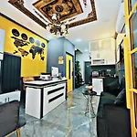 Yellow Mansion Apart Otel 4*