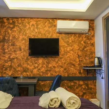 Lejlighedshotel Yellow Mansion 4*