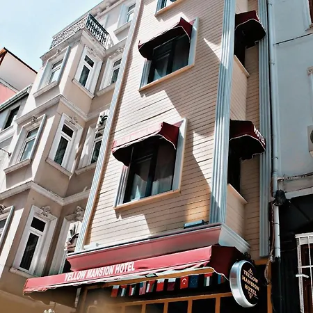 Lejlighedshotel Yellow Mansion 4*