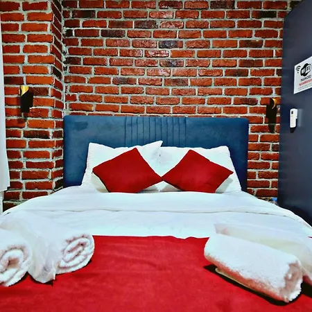 Apartahotel Yellow Mansion *