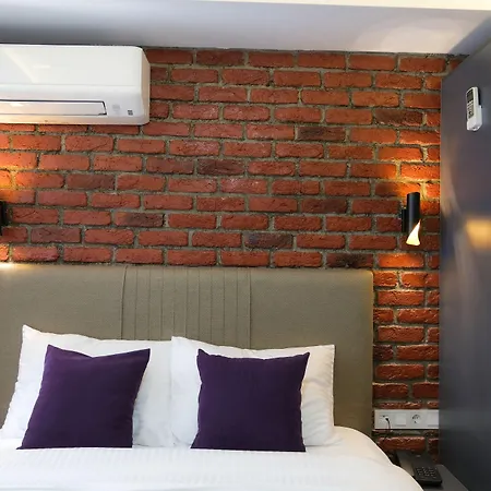 Yellow Mansion Lejlighedshotel 4*