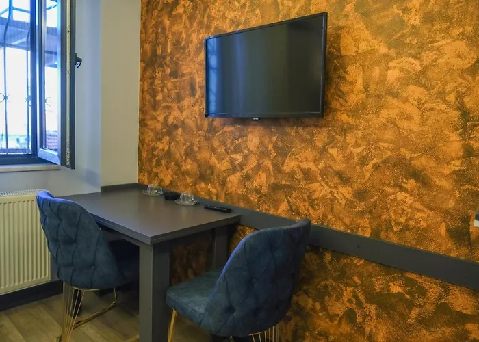 Aparthotel Yellow Mansion 4*