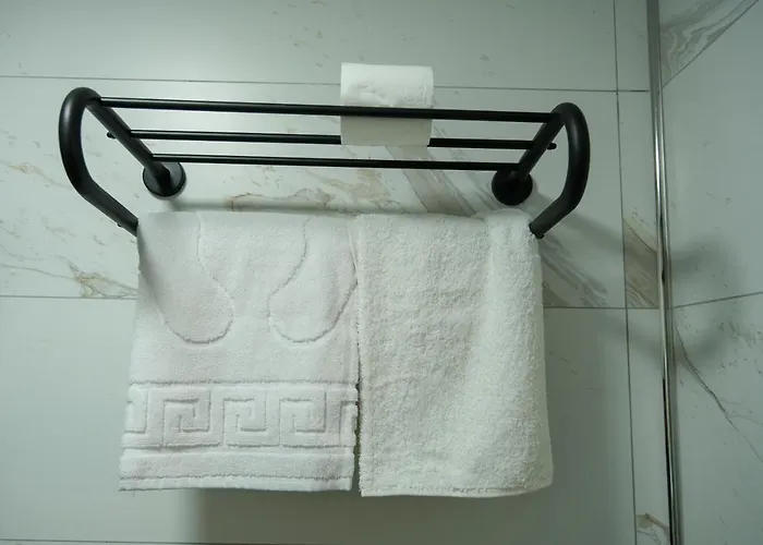 Yellow Mansion Aparthotel