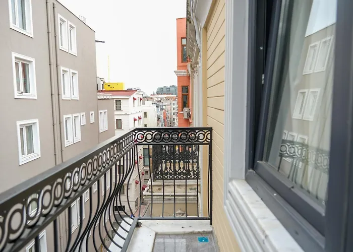 Yellow Mansion Istanbul