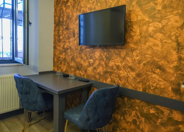 Aparthotel Yellow Mansion 4*