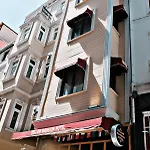 Aparthotel Yellow Mansion 4*